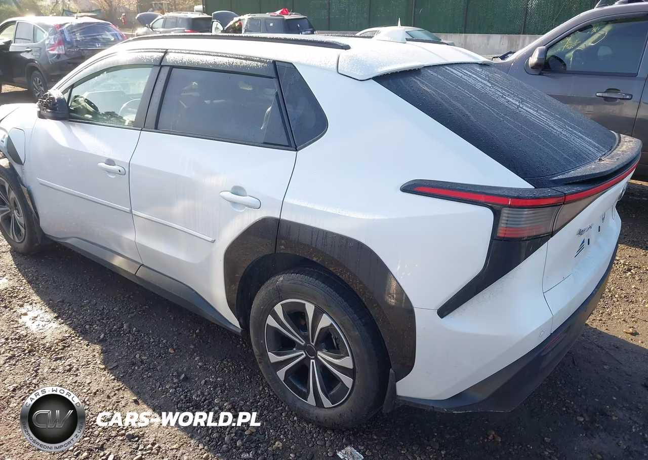 2023 Toyota Bz4X Xle VIN:JTMABACA3PA034169 - 3