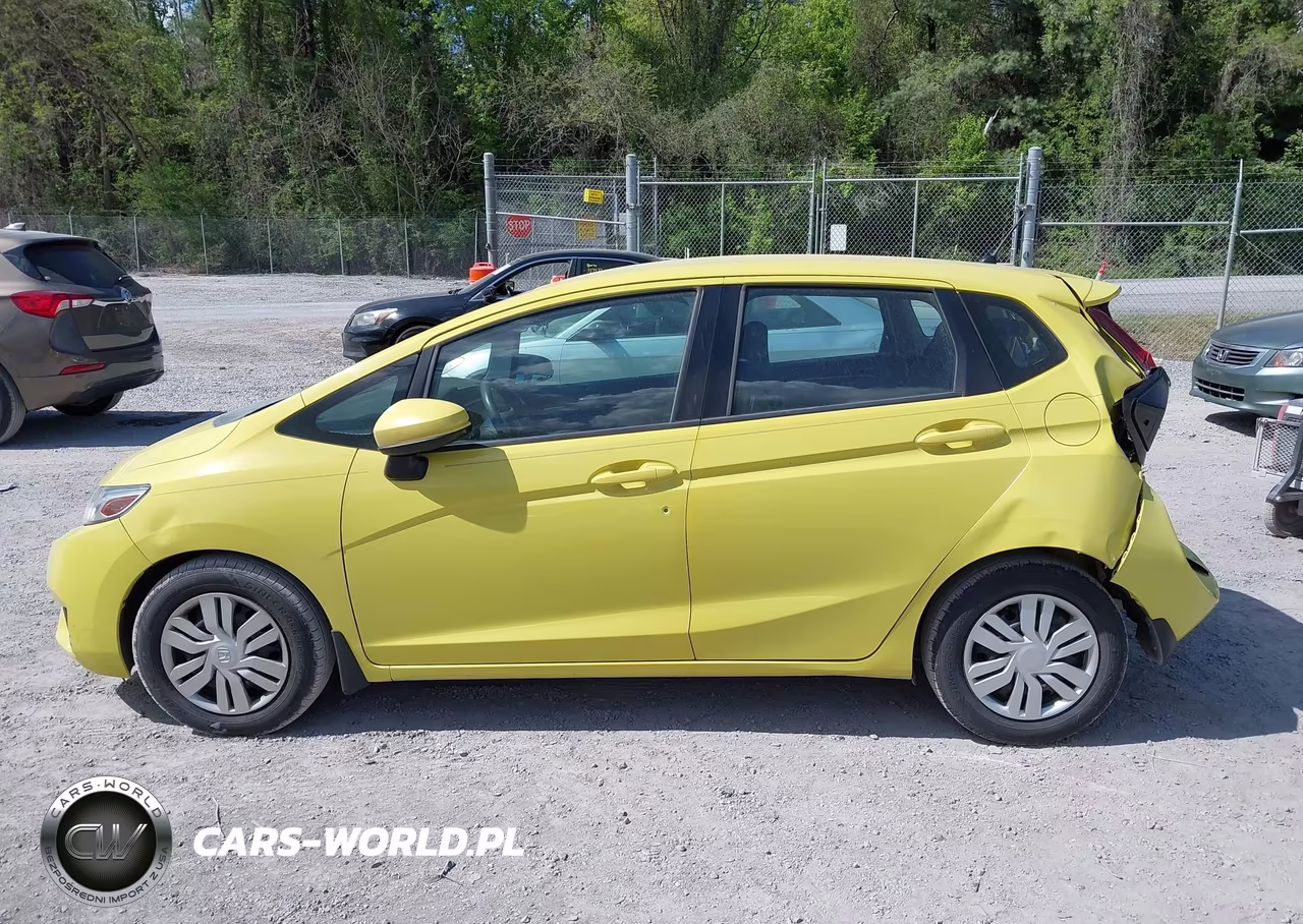 2015 Honda Fit Lx VIN:3HGGK5G58FM766914 - 14