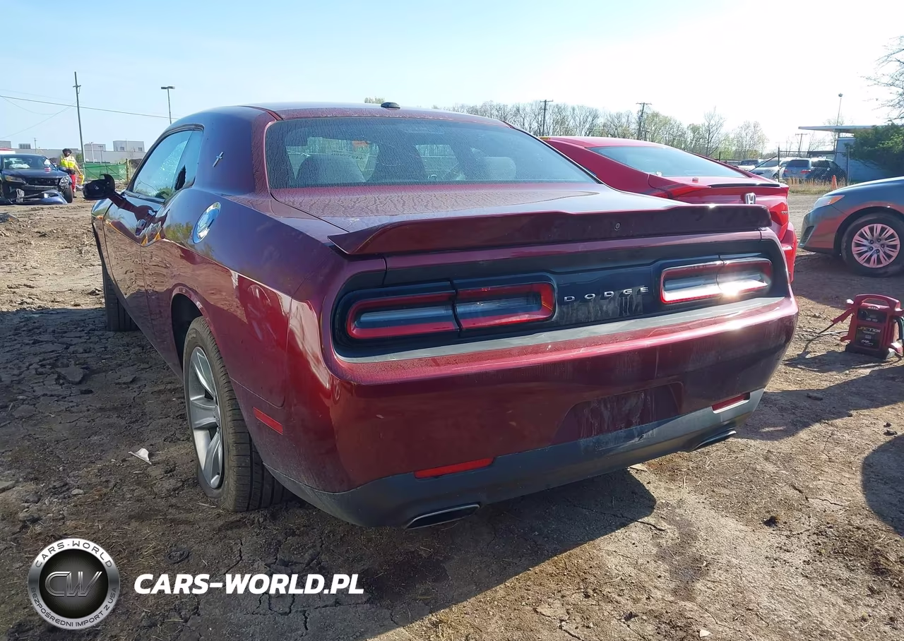 2018 Dodge Challenger Sxt VIN:2C3CDZAGXJH116518 - 3