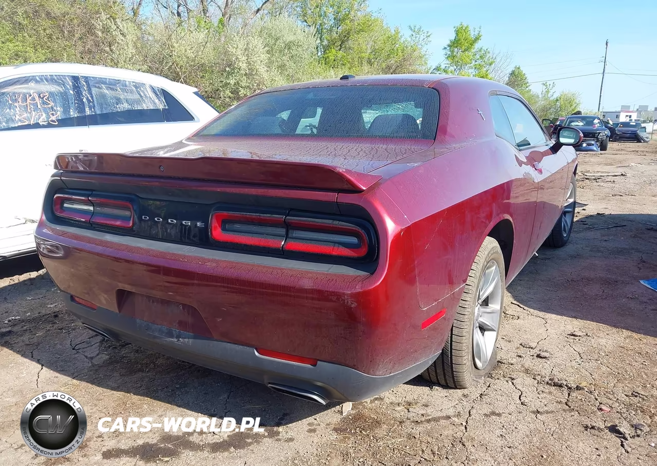 2018 Dodge Challenger Sxt VIN:2C3CDZAGXJH116518 - 4
