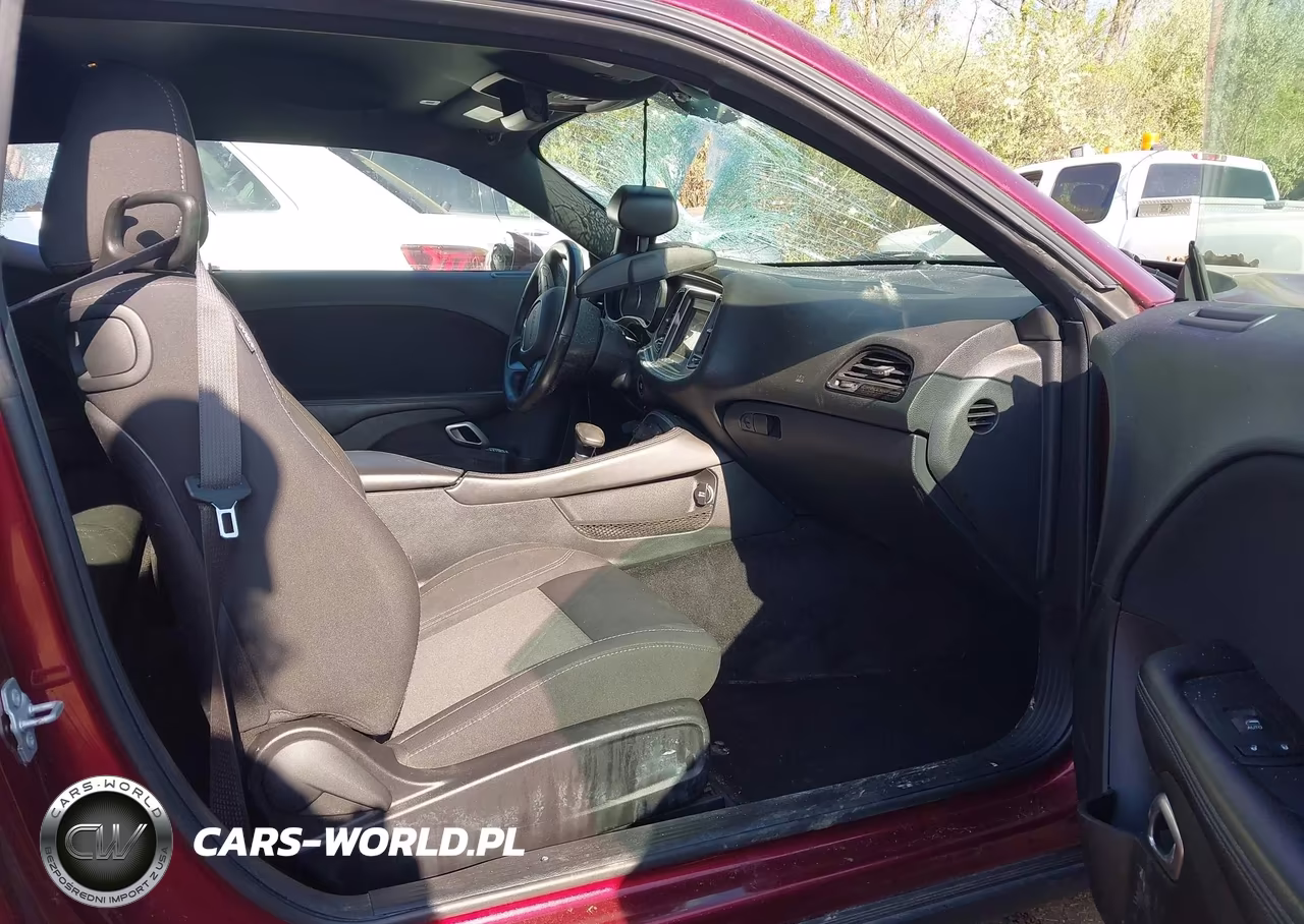 2018 Dodge Challenger Sxt VIN:2C3CDZAGXJH116518 - 5