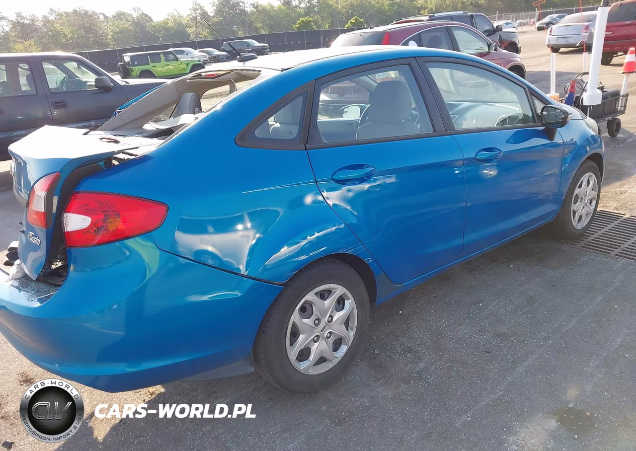 2013 Ford Fiesta Se VIN:3FADP4BJ0DM149107 - 4