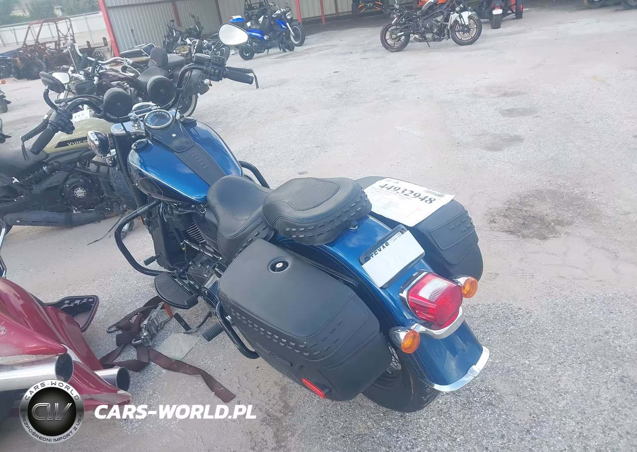 2018 Harley-Davidson Flhcs 115Th Ann Heritage Cl 114 VIN:1HD1YPK1XJC044310 - 3