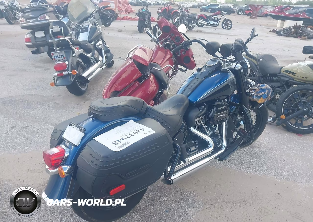 2018 Harley-Davidson Flhcs 115Th Ann Heritage Cl 114 VIN:1HD1YPK1XJC044310 - 4