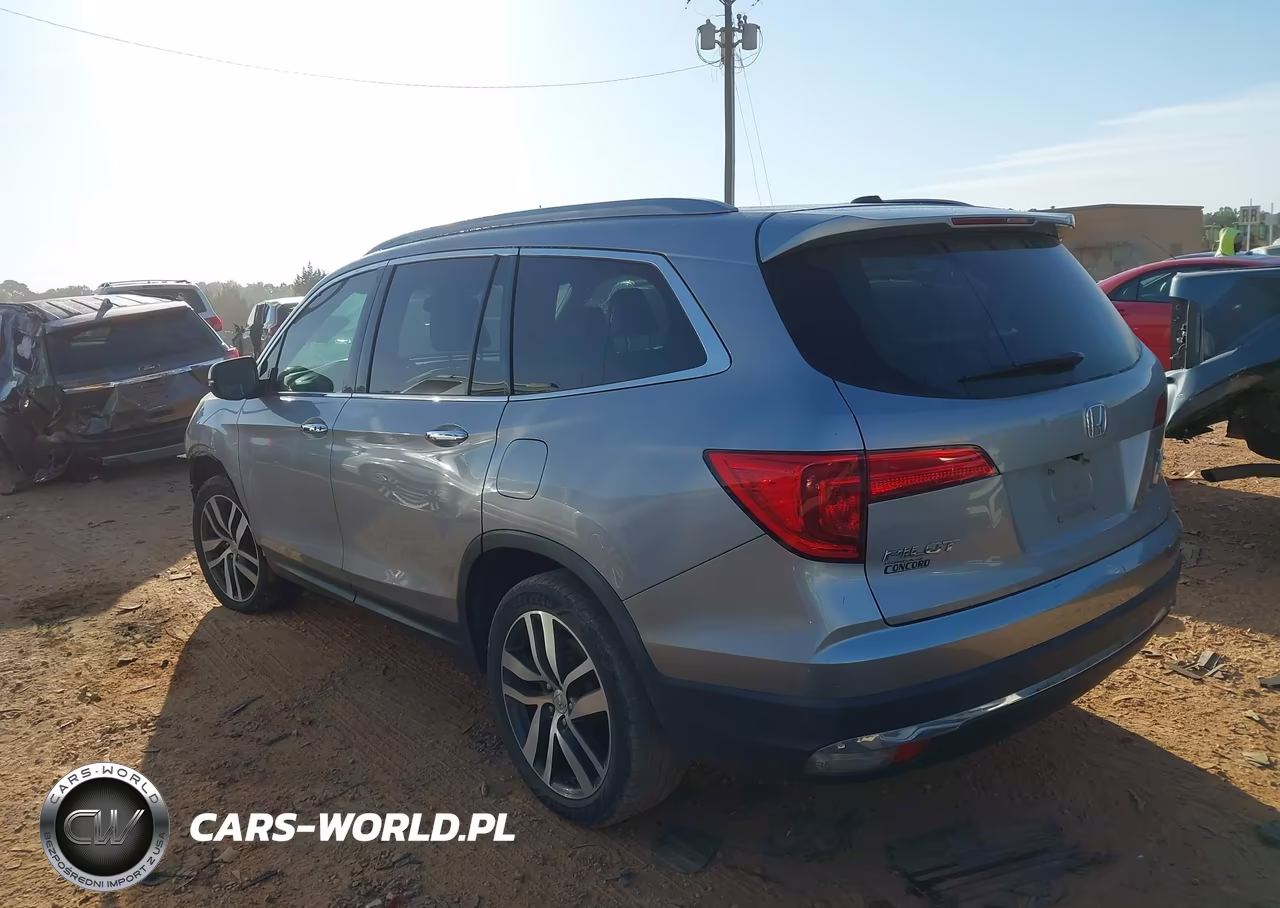 2018 Honda Pilot Elite VIN:5FNYF6H0XJB003645 - 15