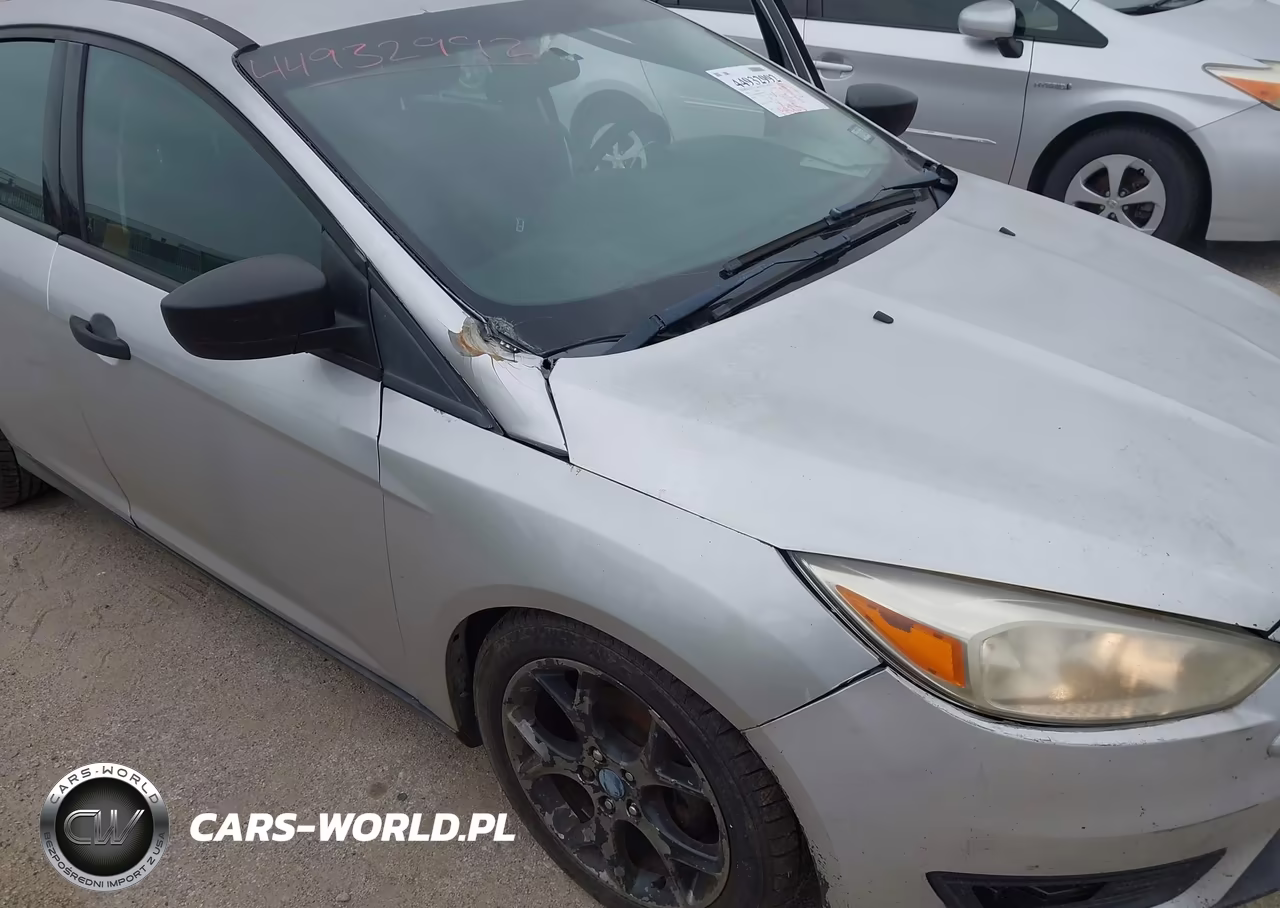 2016 Ford Focus S VIN:1FADP3E20GL306882 - 6
