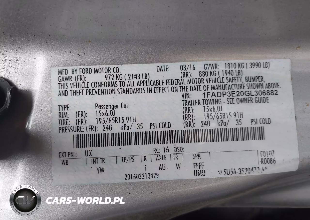 2016 Ford Focus S VIN:1FADP3E20GL306882 - 9