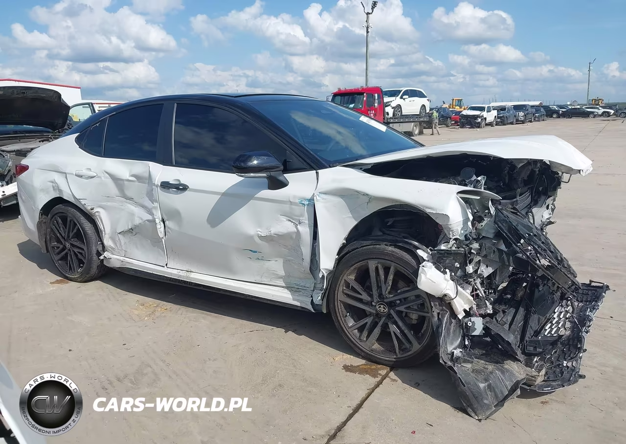 2026 Toyota Camry Xse VIN:4T1DAACK6TU261031 - 14