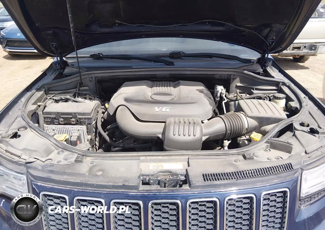 2015 Jeep Grand Cherokee Overland VIN:1C4RJFCG0FC141707 - 10