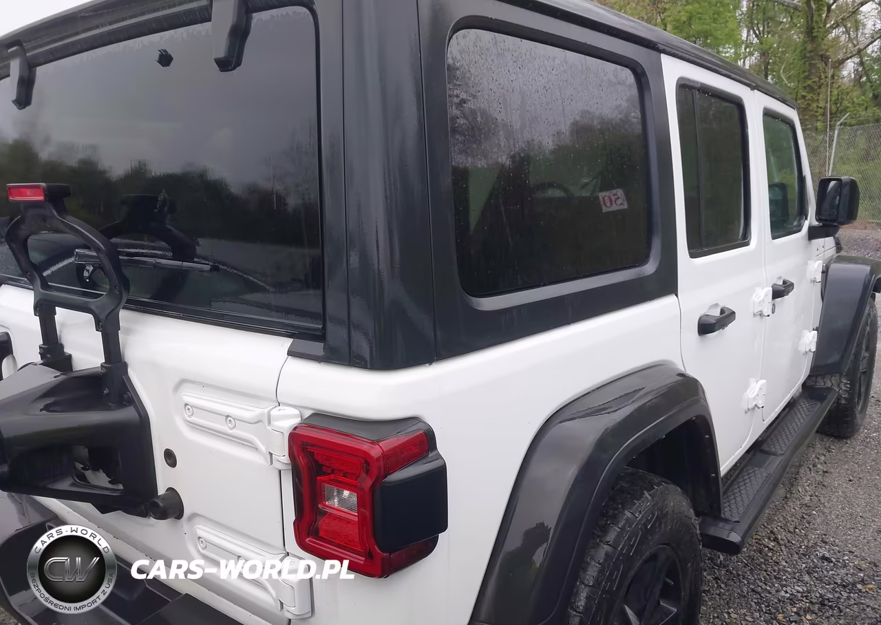 2021 Jeep Wrangler Unlimited Sport Altitude 4X4 VIN:1C4HJXDG9MW614659 - 4