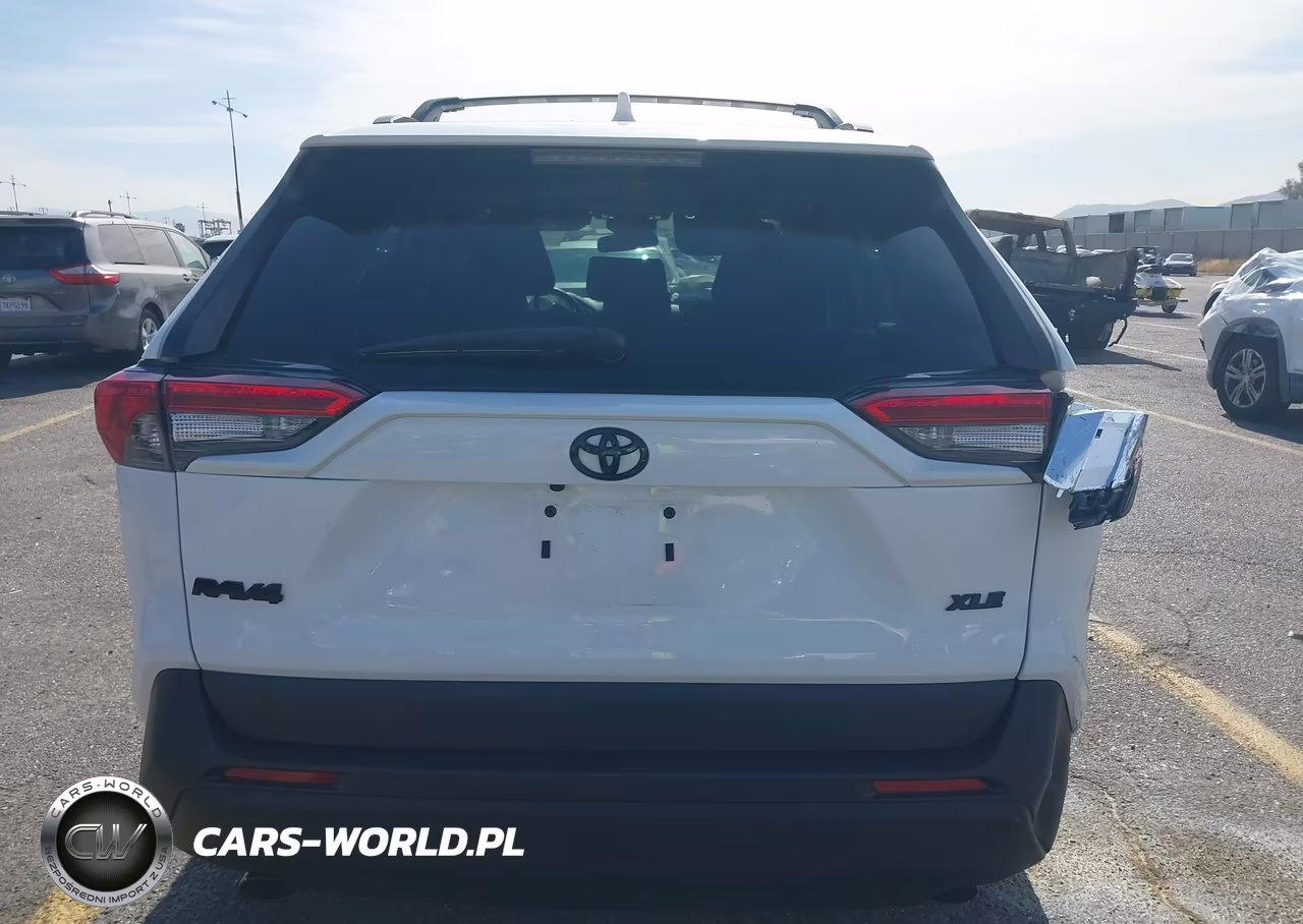 2022 Toyota Rav4 Xle VIN:2T3W1RFV1NC176915 - 16