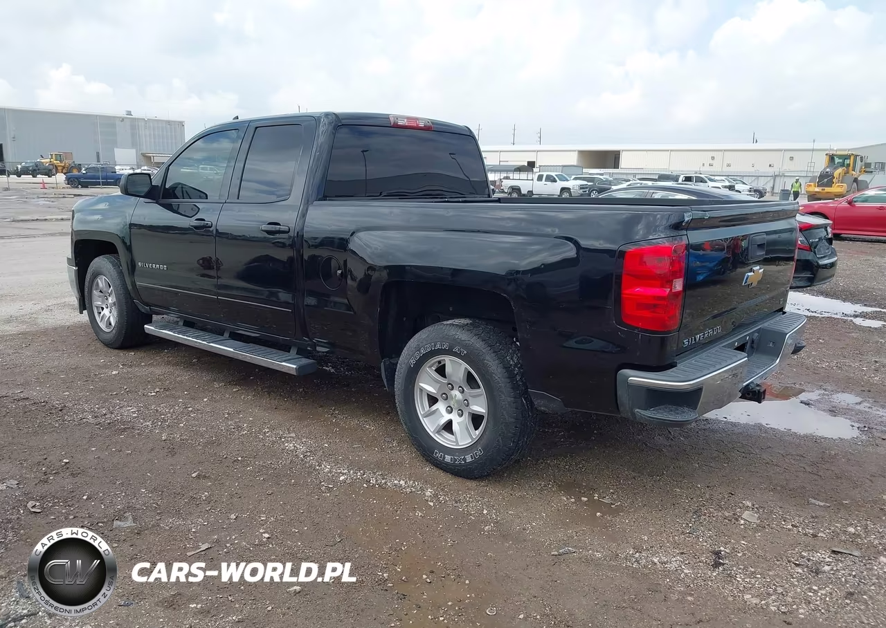 2015 Chevrolet Silverado 1500 1Lt VIN:1GCRCREH1FZ182653 - 3