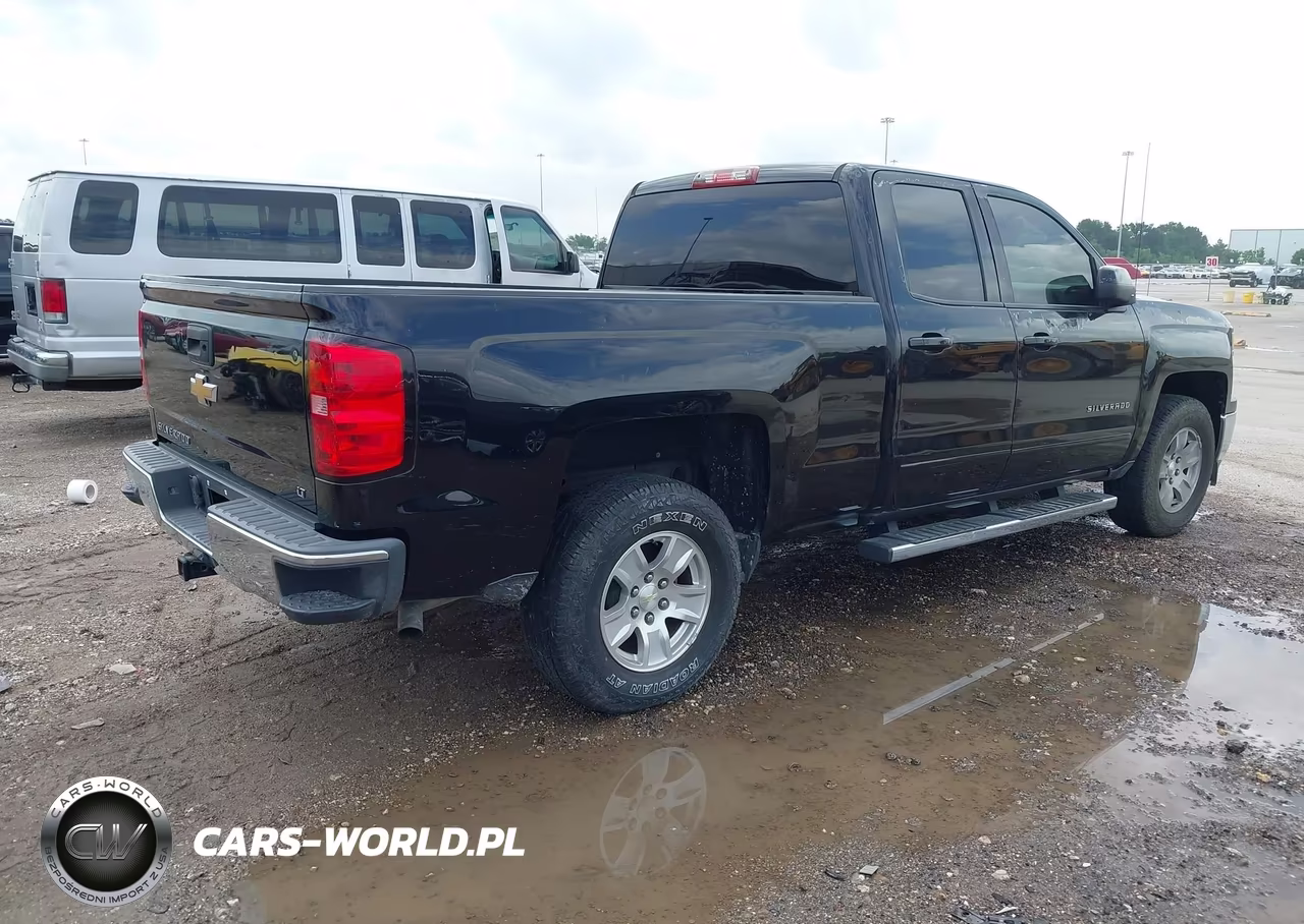 2015 Chevrolet Silverado 1500 1Lt VIN:1GCRCREH1FZ182653 - 4