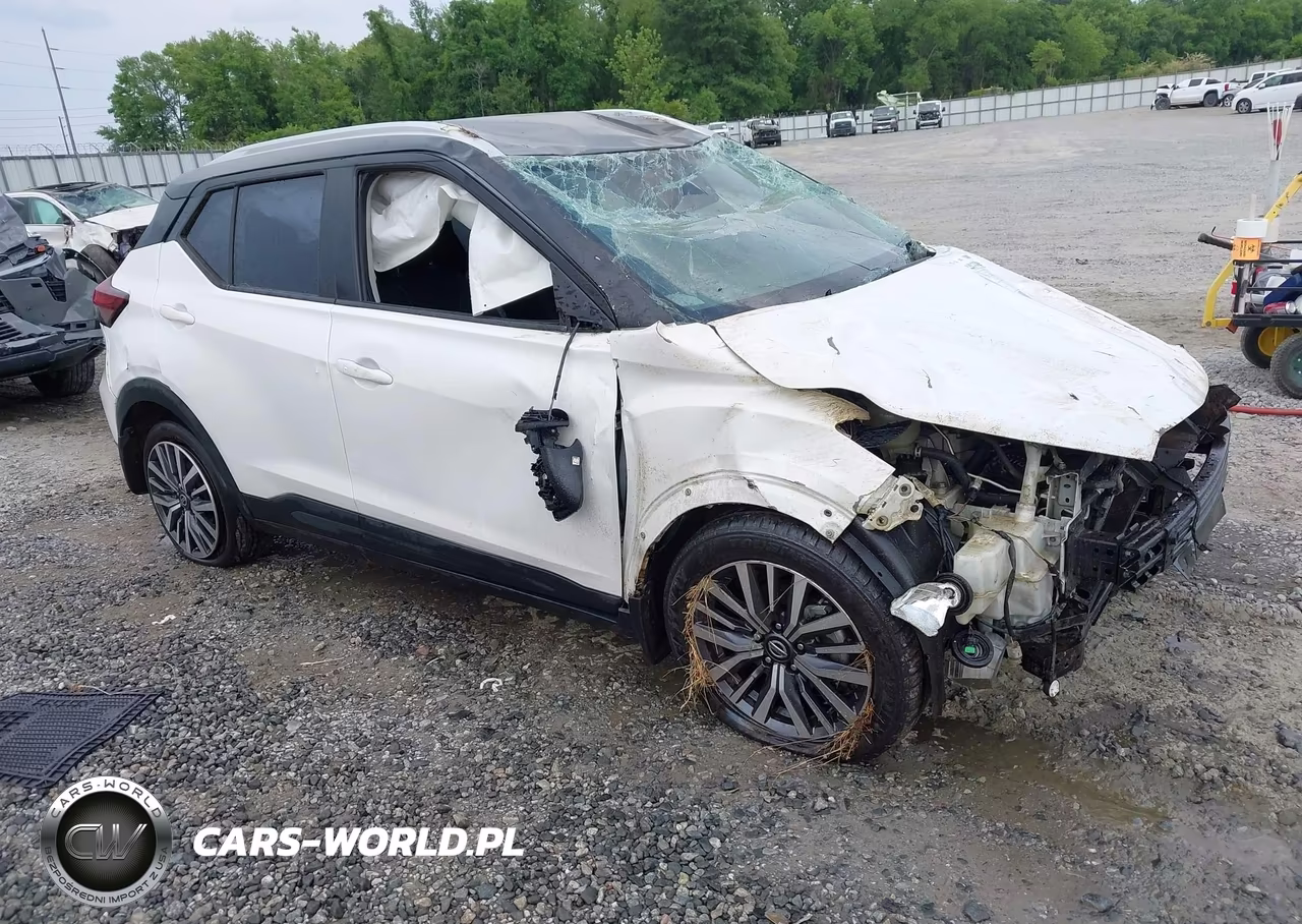 2021 Nissan Kicks Sv Xtronic Cvt