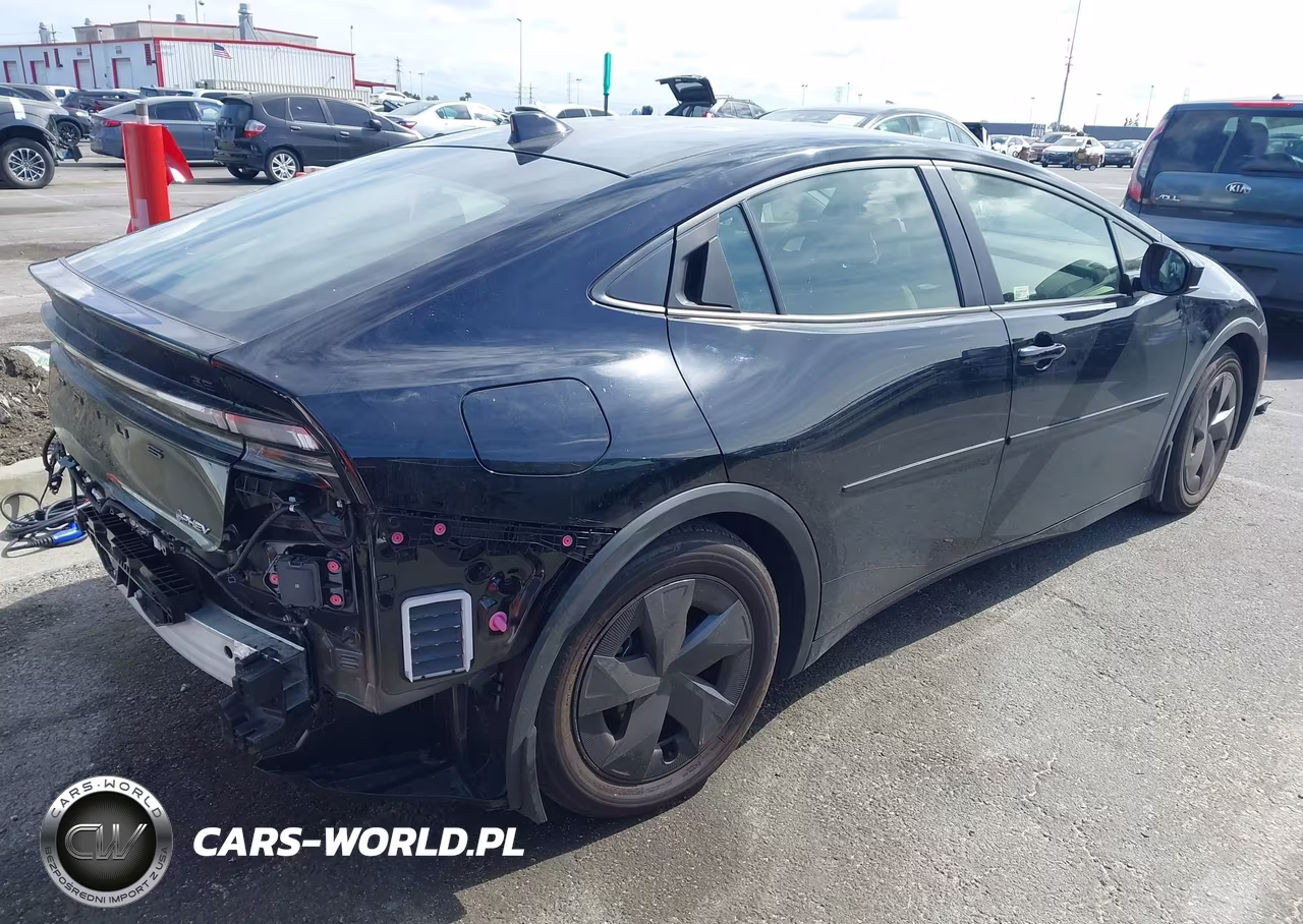 2025 Toyota Prius Plug-In Hybrid Se VIN:JTDACACU8S3052090 - 4