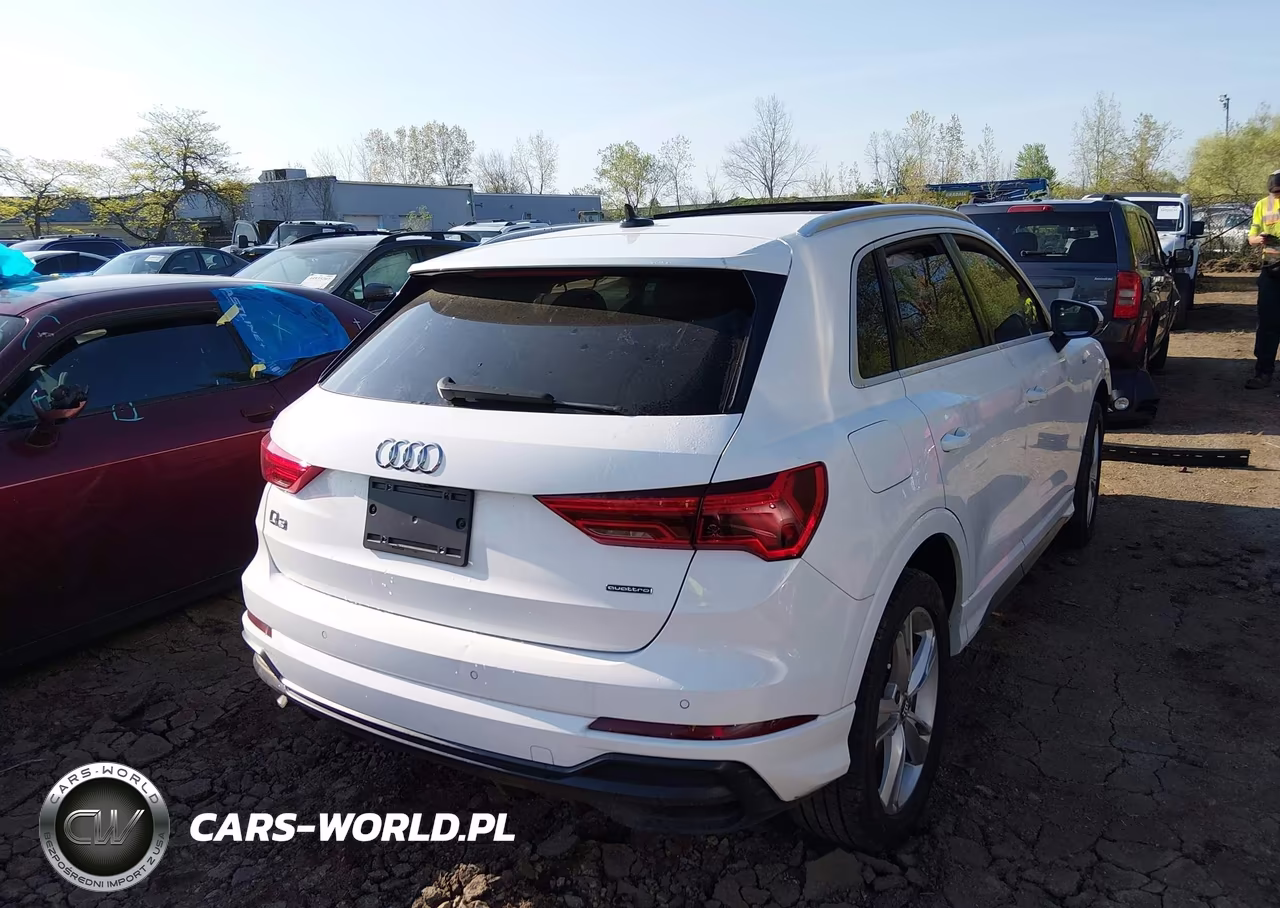 2019 Audi Q3 2.0T S Line Premium VIN:WA1EECF31K1067580 - 4