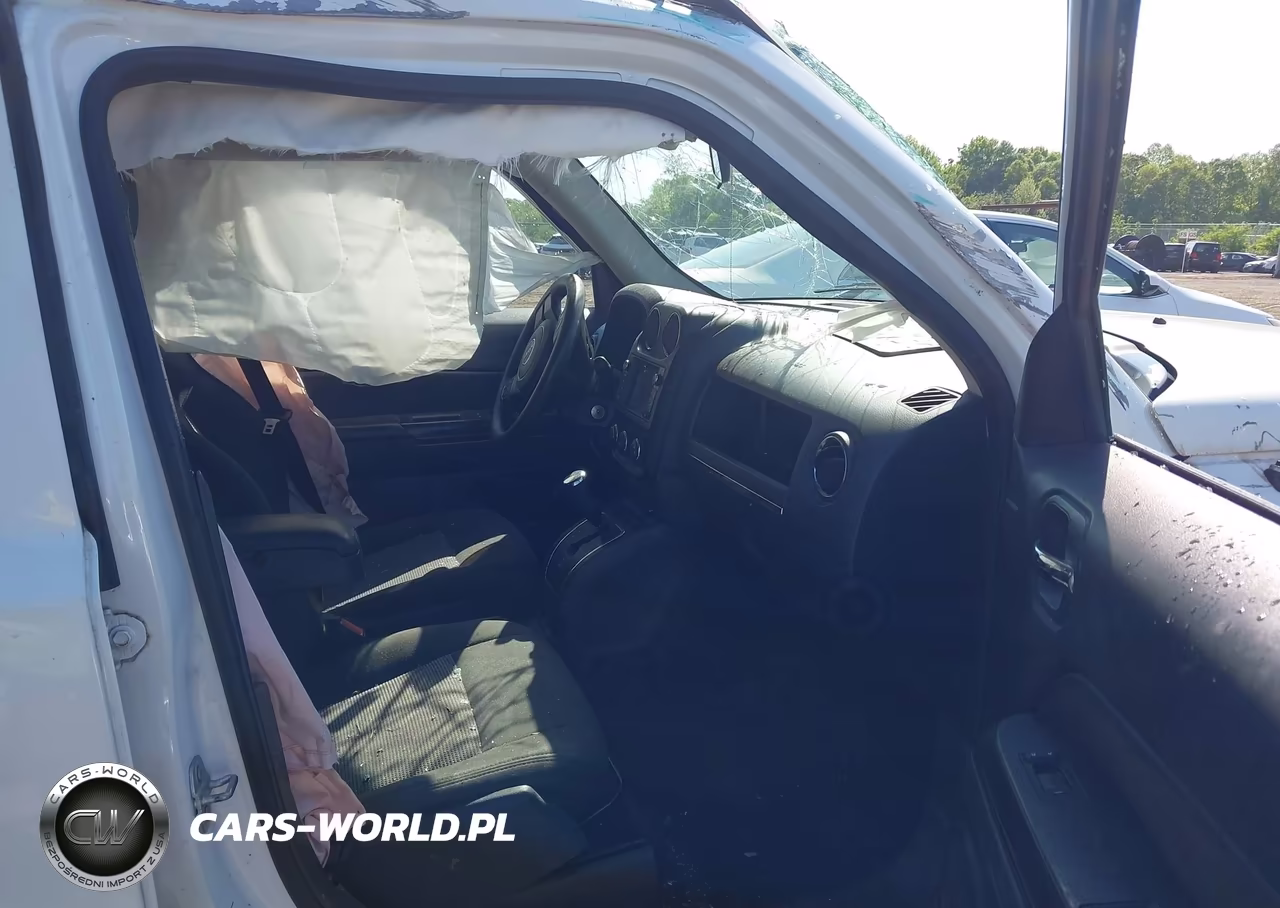 2015 Jeep Patriot Altitude Edition VIN:1C4NJPBA5FD358813 - 5