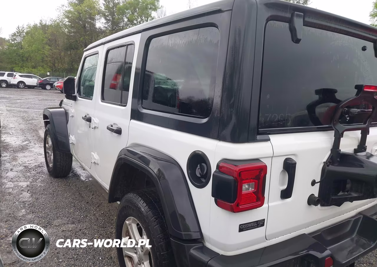 2021 Jeep Wrangler Unlimited Sport S 4X4 VIN:1C4HJXDN4MW637295 - 3