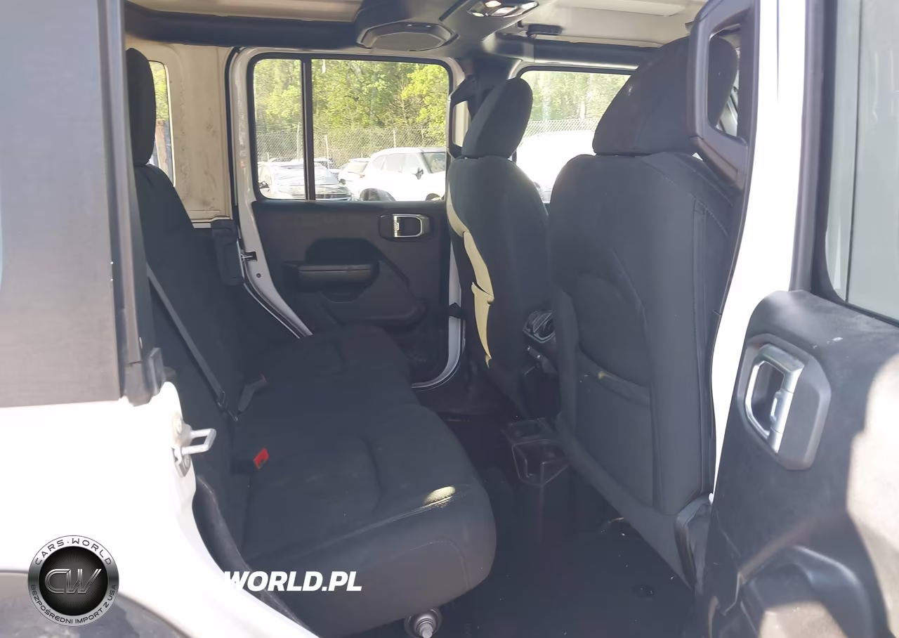 2021 Jeep Wrangler Unlimited Sport S 4X4 VIN:1C4HJXDN4MW637295 - 8