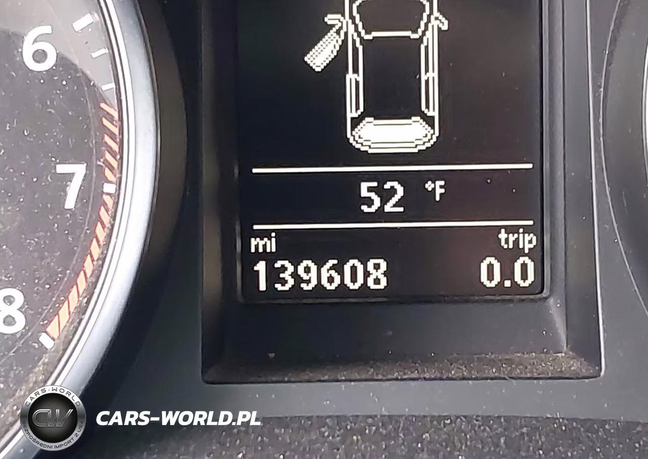 2013 Volkswagen Golf R 4-Door VIN:WVWPF7AJ1DW013579 - 15