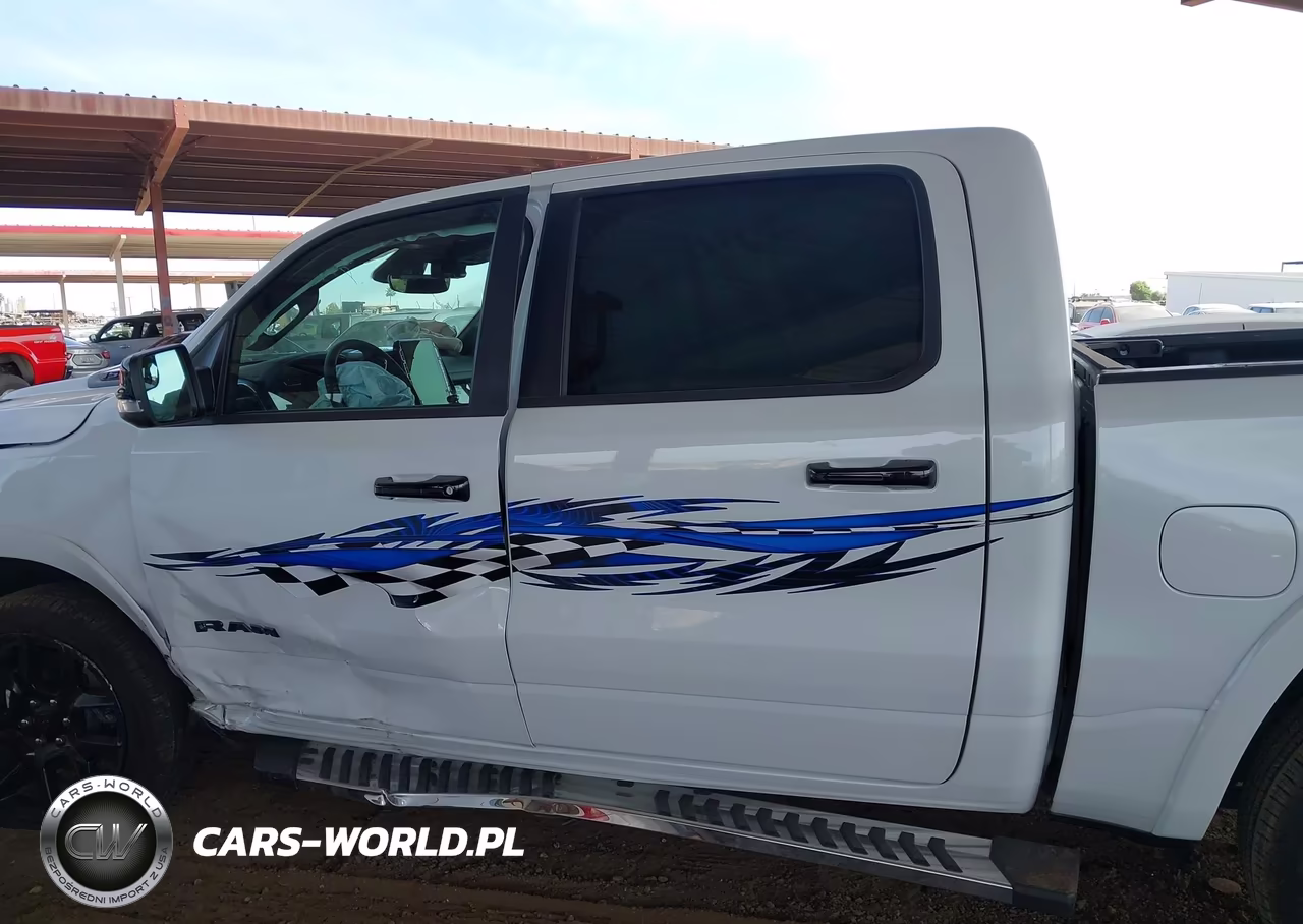 2025 Ram 1500 Laramie 4X4 5'7 Box VIN:1C6SRFJP2SN623209 - 14