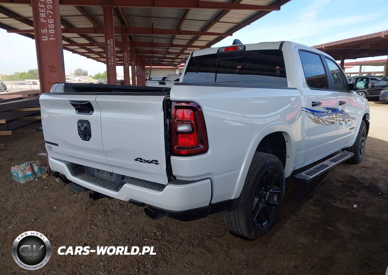 2025 Ram 1500 Laramie 4X4 5'7 Box VIN:1C6SRFJP2SN623209 - 4