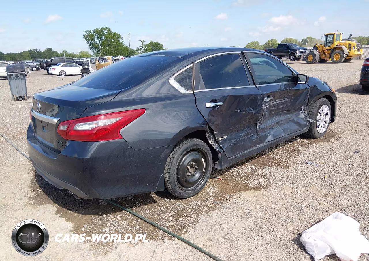 2018 Nissan Altima 2.5 S VIN:1N4AL3AP3JC257314 - 4