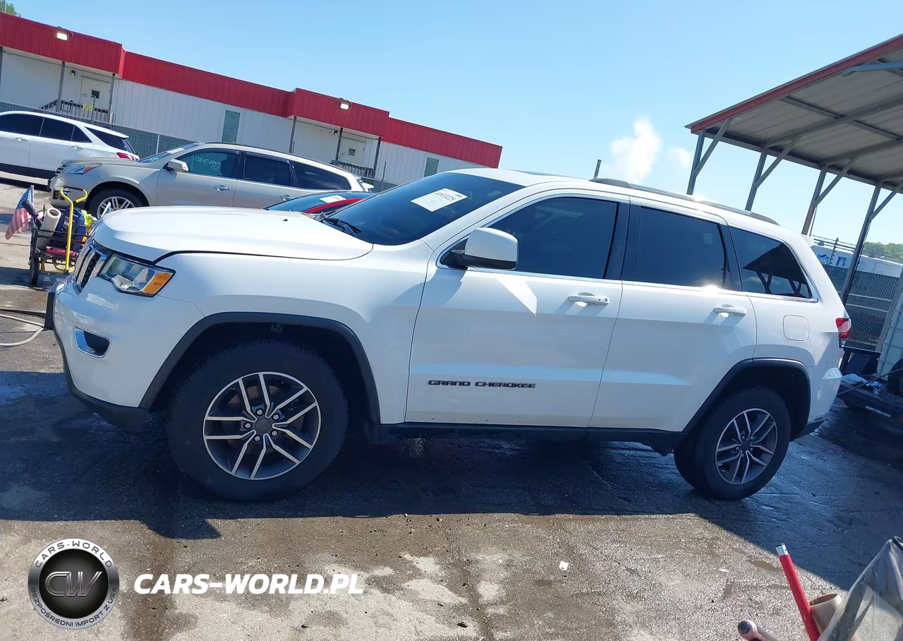 2020 Jeep Grand Cherokee Laredo E 4X4 VIN:1C4RJFAG2LC417514 - 15
