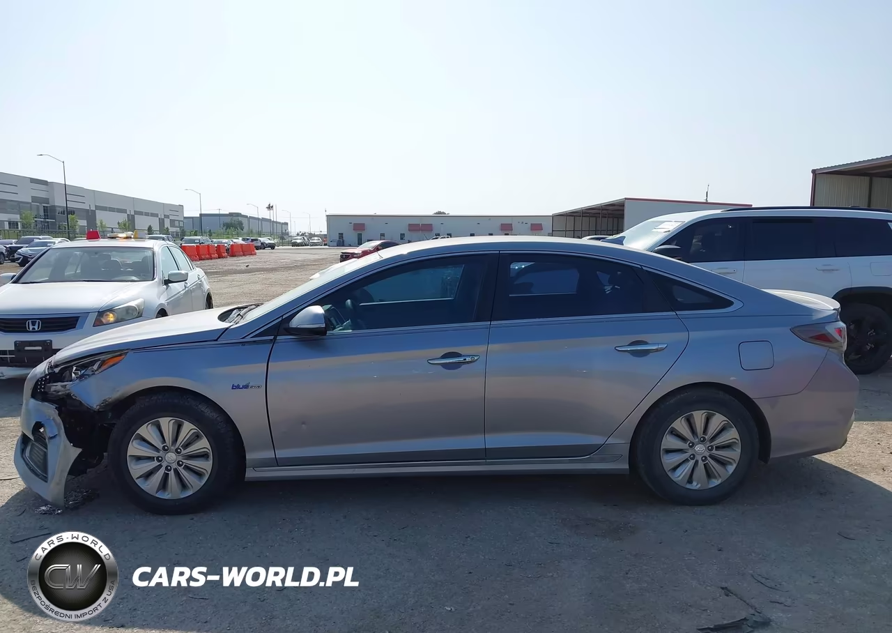2016 Hyundai Sonata Hybrid Se VIN:KMHE24L17GA037865 - 14