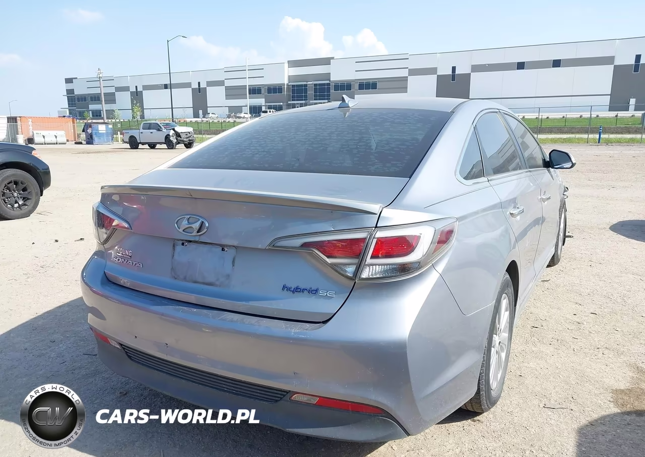 2016 Hyundai Sonata Hybrid Se VIN:KMHE24L17GA037865 - 4