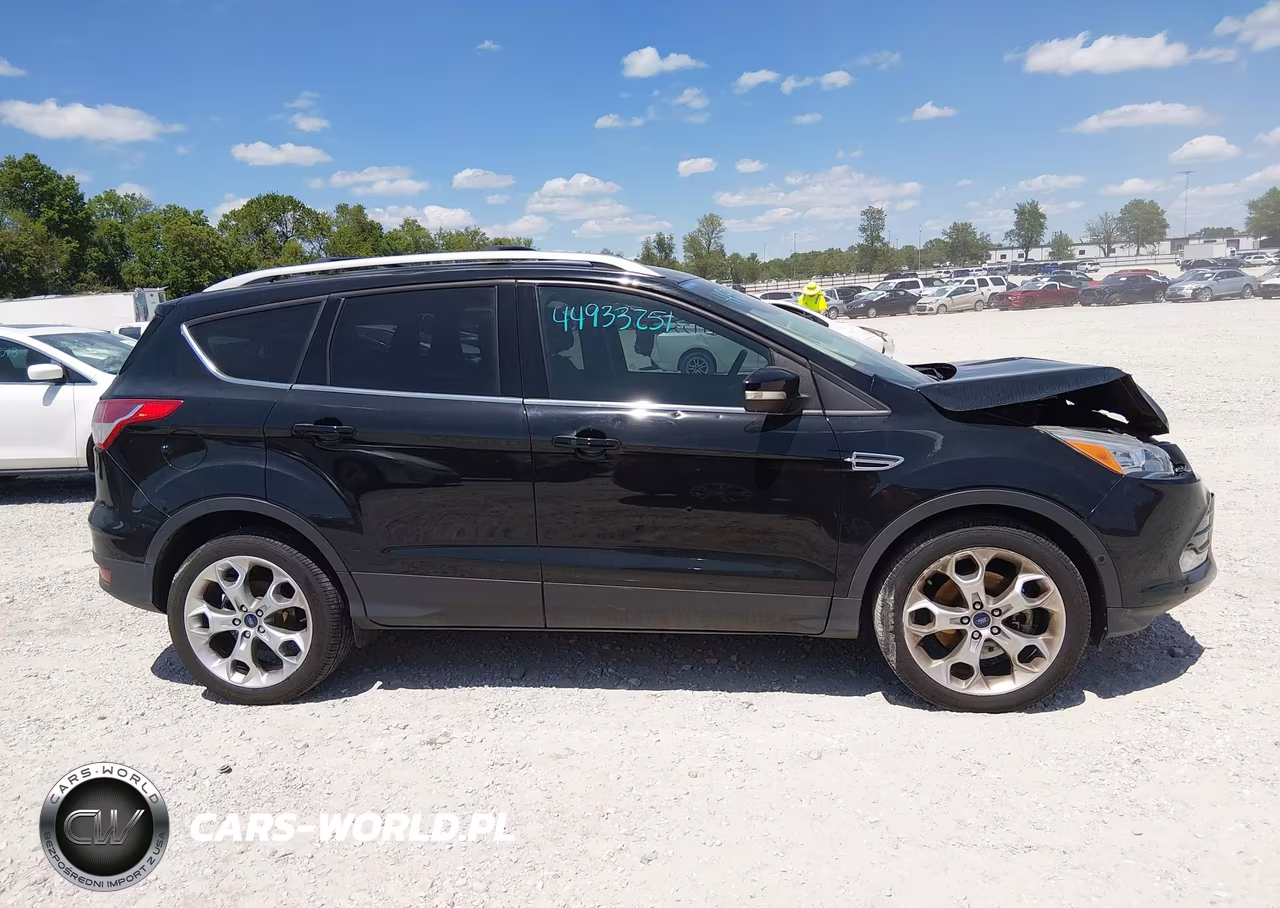 2016 Ford Escape Titanium VIN:1FMCU9J98GUB30884 - 14