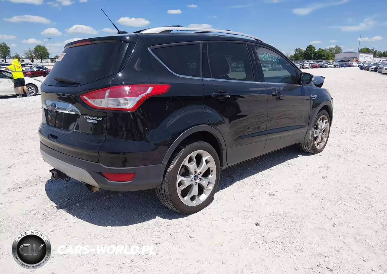 2016 Ford Escape Titanium VIN:1FMCU9J98GUB30884 - 4