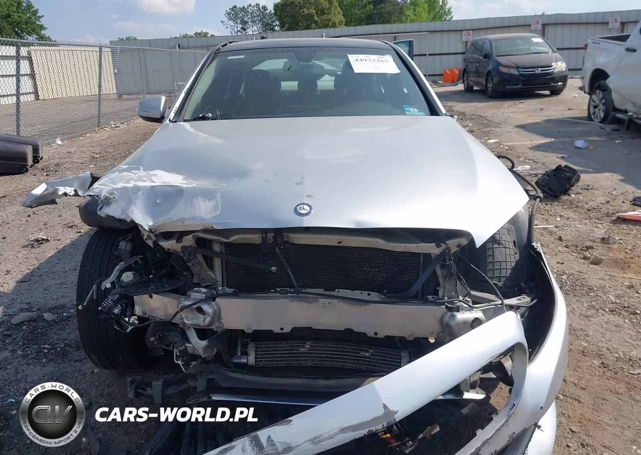 2015 Mercedes-Benz C 300 4Matic VIN:55SWF4KB5FU004620 - 12