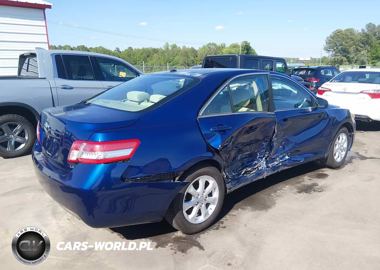 2011 Toyota Camry Le VIN:4T1BF3EK4BU679586 - 4