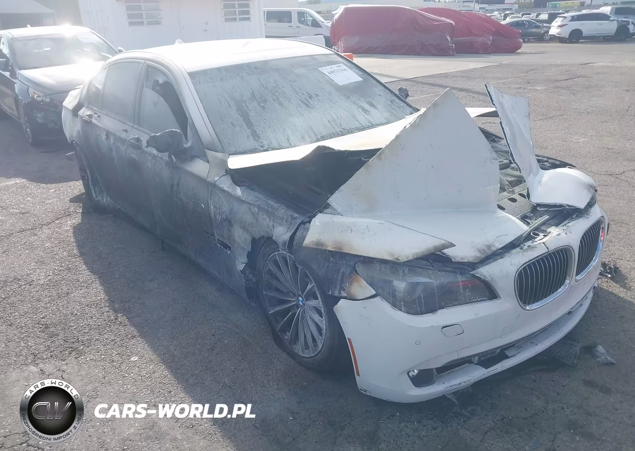 2009 BMW 750I