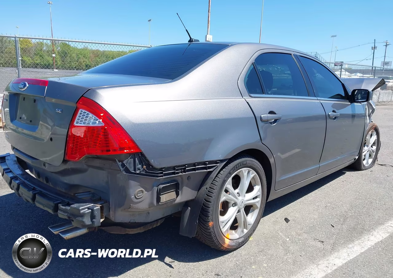 2012 Ford Fusion Se VIN:3FAHP0HA2CR417755 - 4
