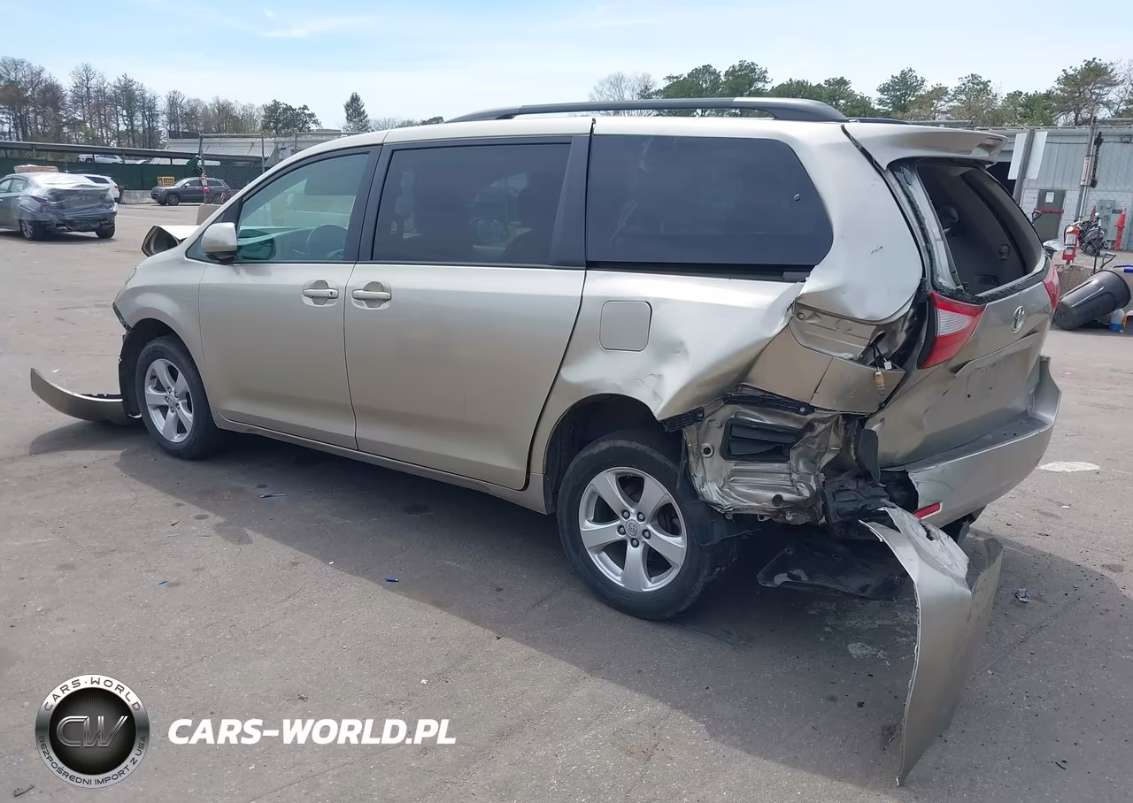 2017 Toyota Sienna Le 8 Passenger VIN:5TDKZ3DC7HS766949 - 3