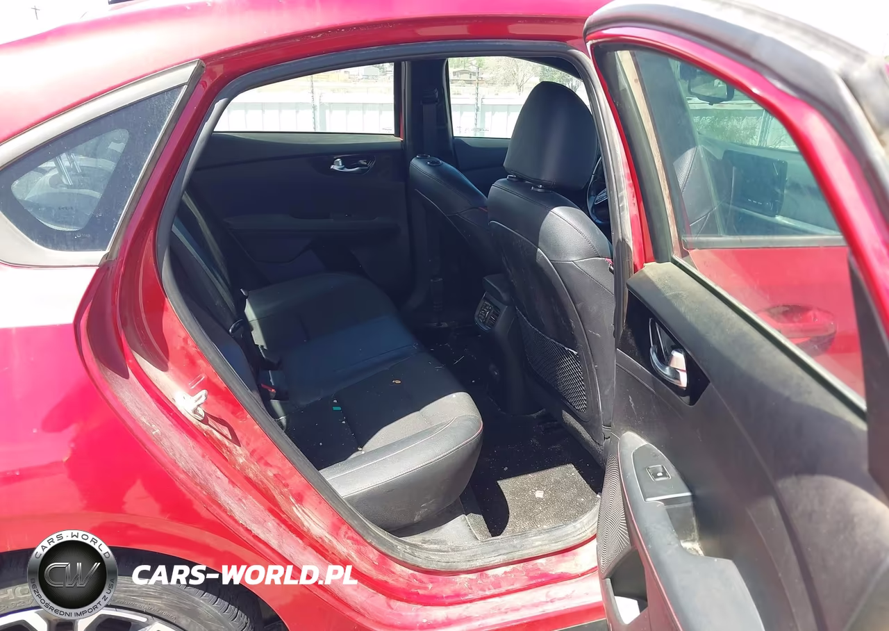 2022 Kia Forte Gt VIN:3KPF44ACXNE483235 - 8