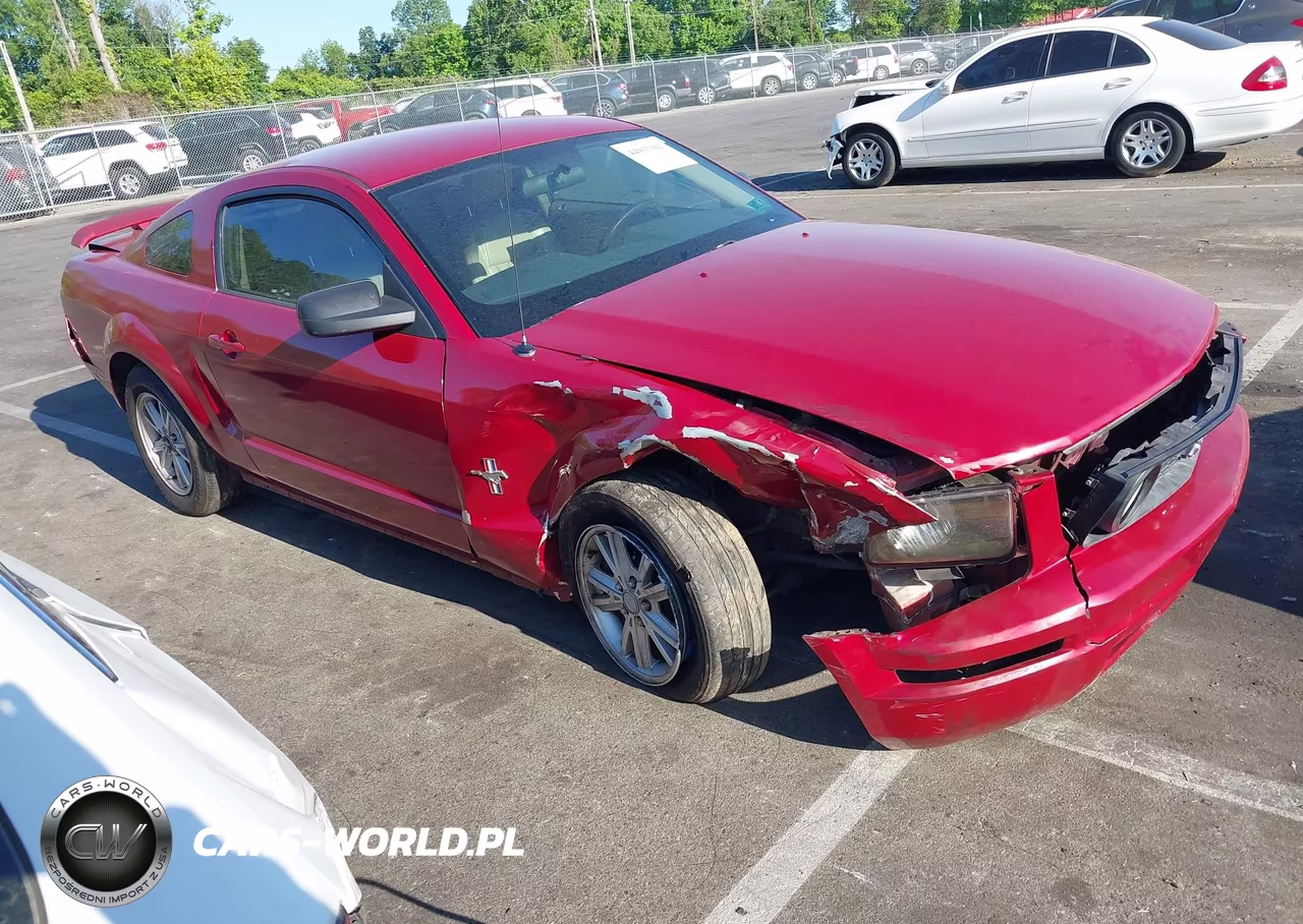 2005 Ford Mustang V6 Deluxe-V6 Premium