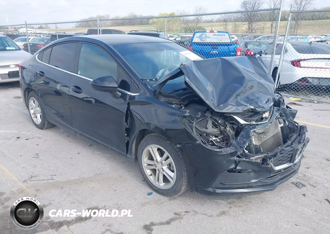 2017 Chevrolet Cruze Lt Auto – zdjęcie 1 z 16