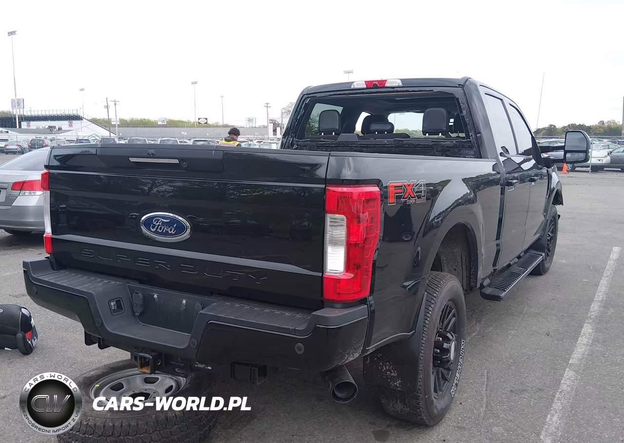 2019 Ford F-250 Lariat VIN:1FT7W2B68KEE50155 - 4
