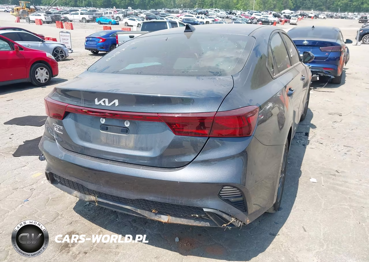 2023 Kia Forte Lxs VIN:3KPF24AD5PE655186 - 4