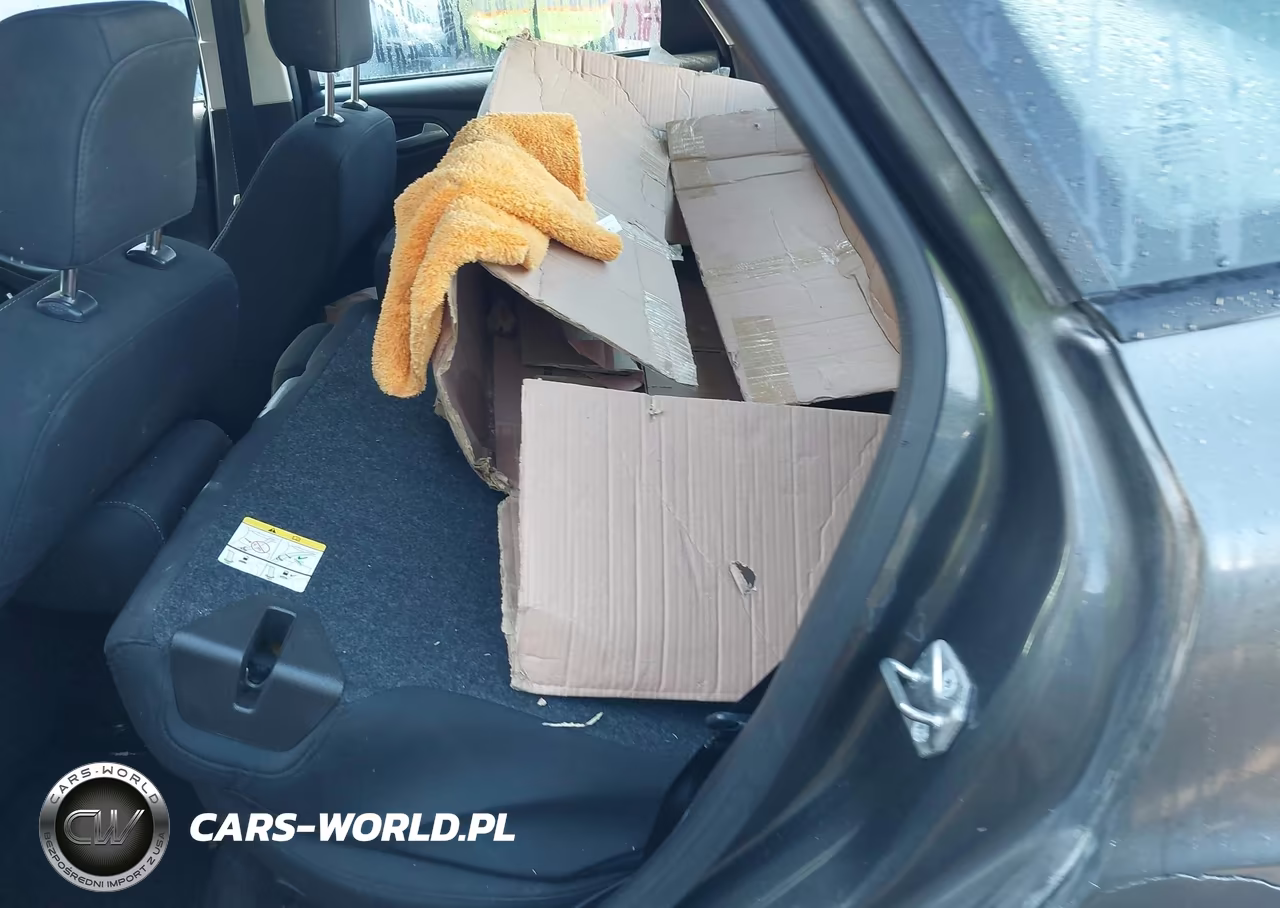 2017 Ford Focus Sel VIN:1FADP3H23HL330607 - 8