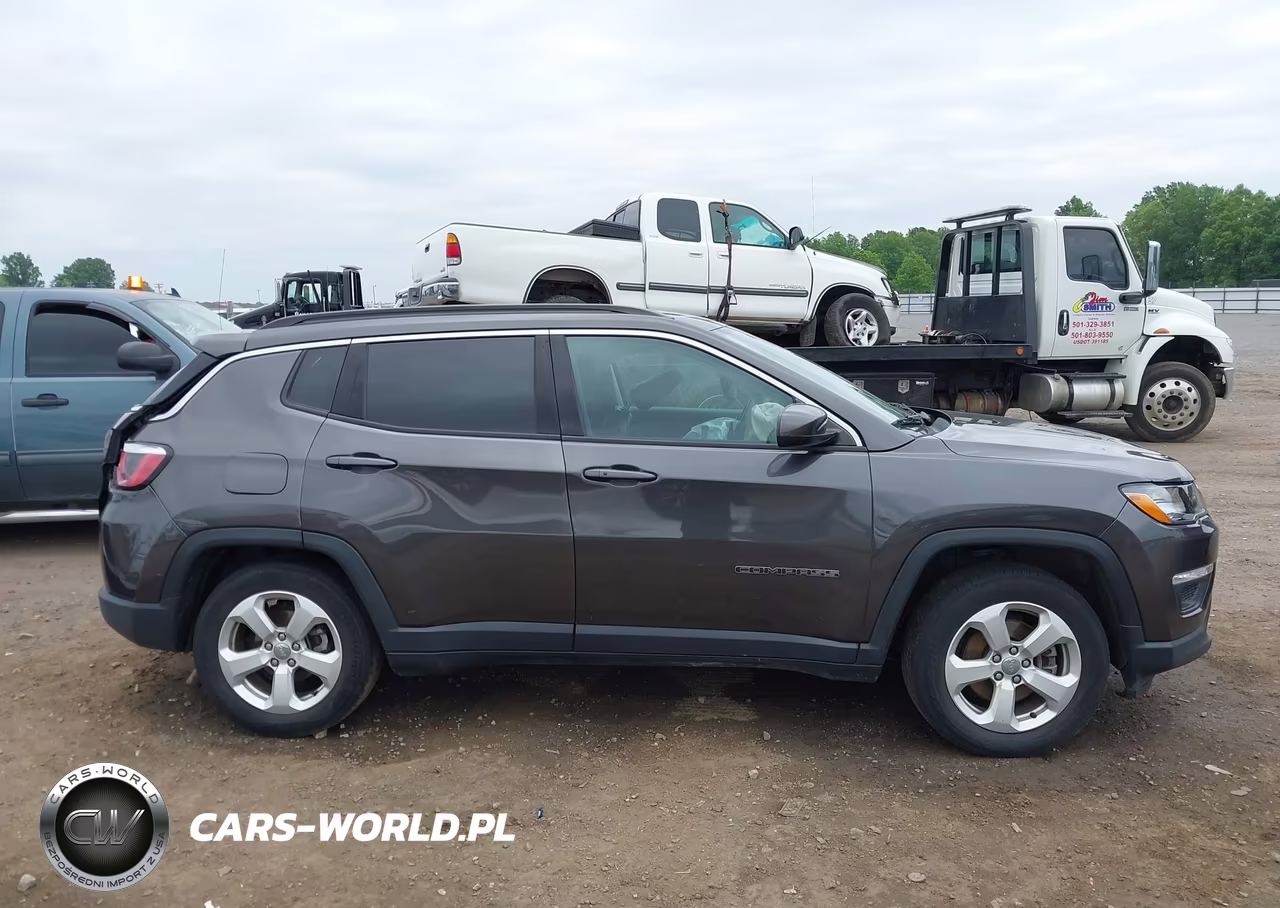 2018 Jeep Compass Latitude VIN:3C4NJCBB2JT122981 - 13
