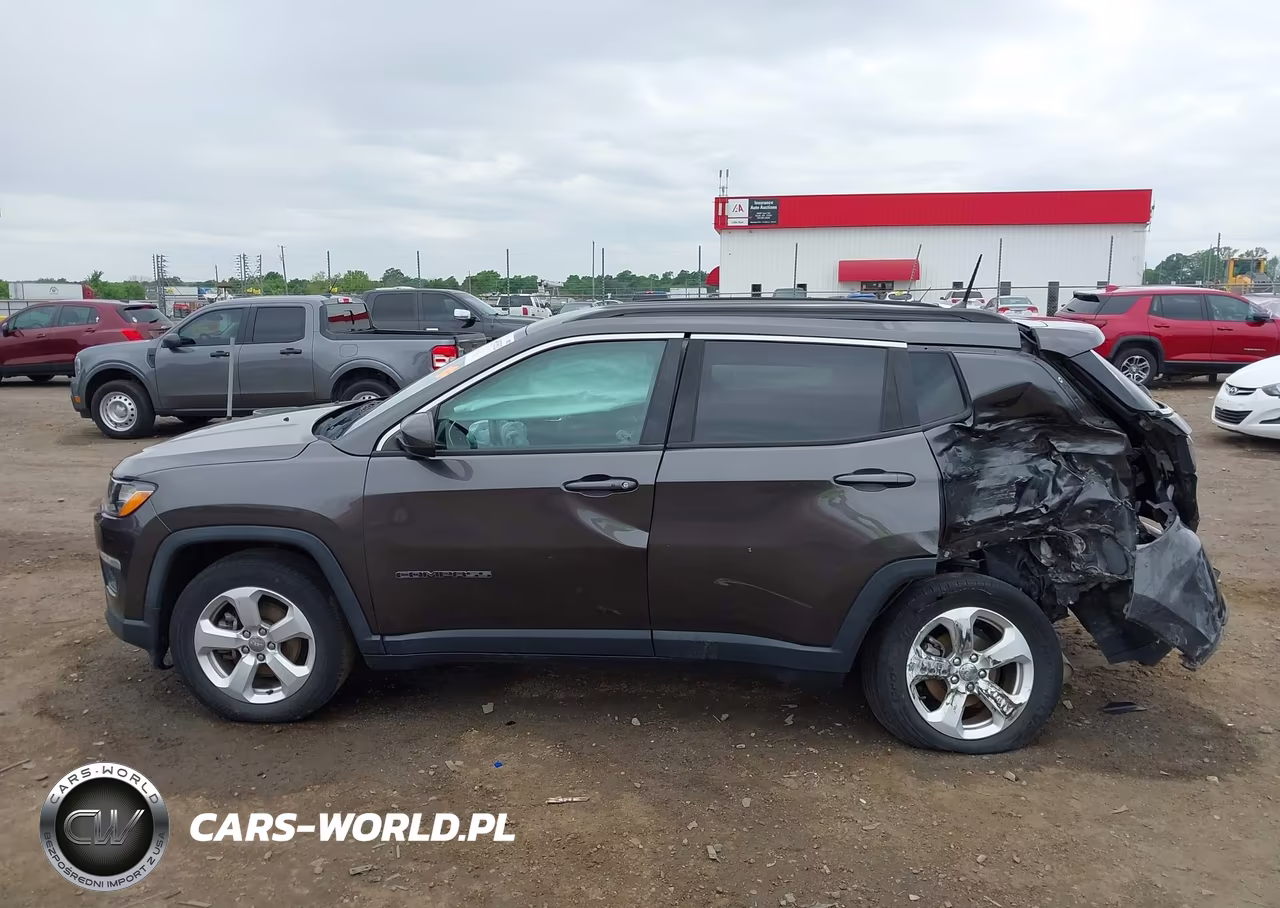 2018 Jeep Compass Latitude VIN:3C4NJCBB2JT122981 - 14