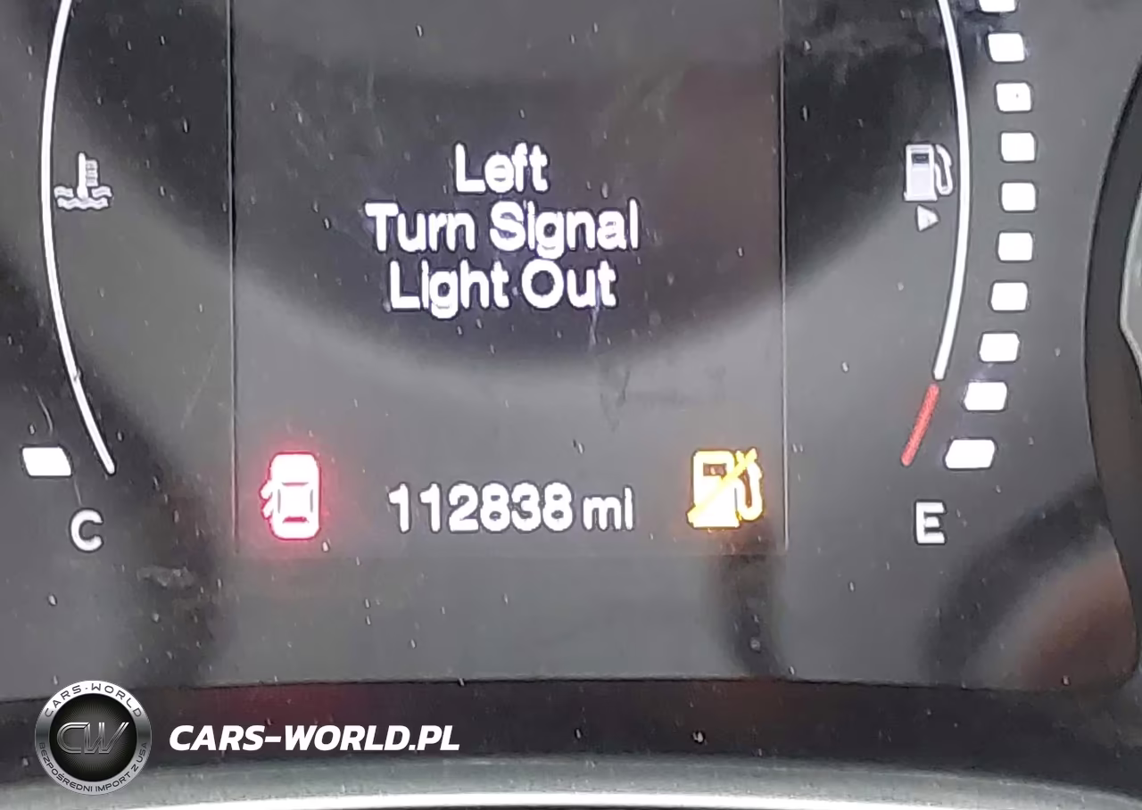 2018 Jeep Compass Latitude VIN:3C4NJCBB2JT122981 - 15