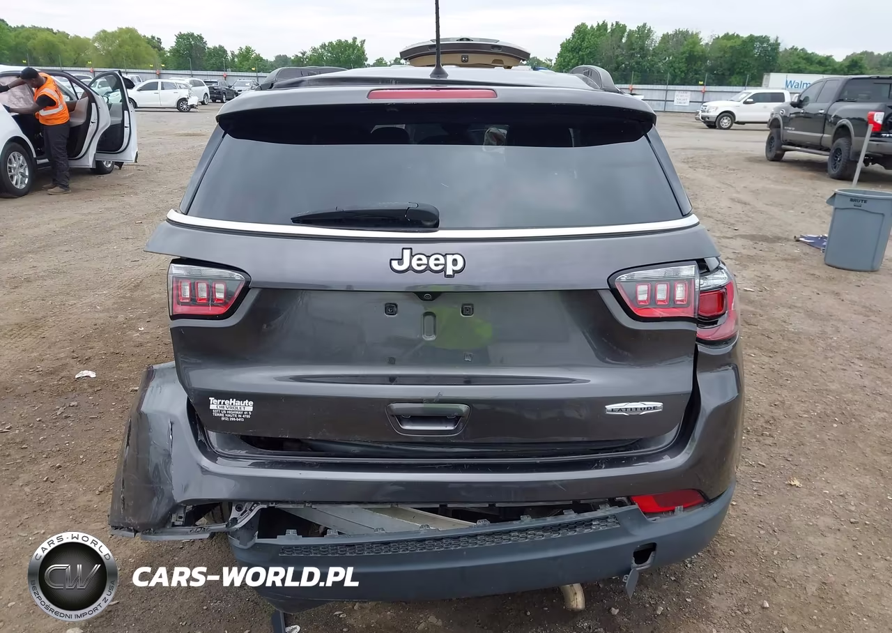 2018 Jeep Compass Latitude VIN:3C4NJCBB2JT122981 - 16