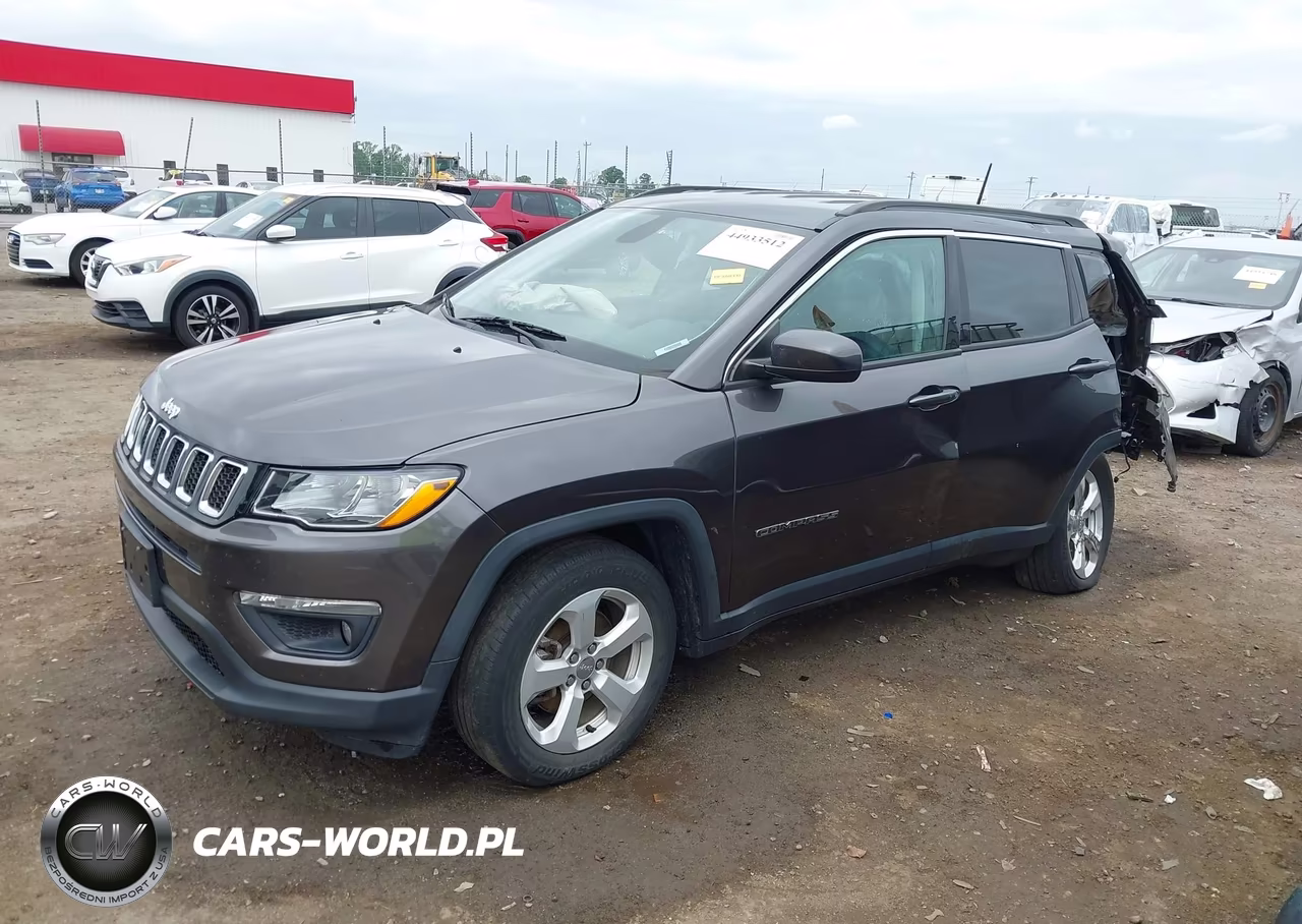 2018 Jeep Compass Latitude VIN:3C4NJCBB2JT122981 - 2