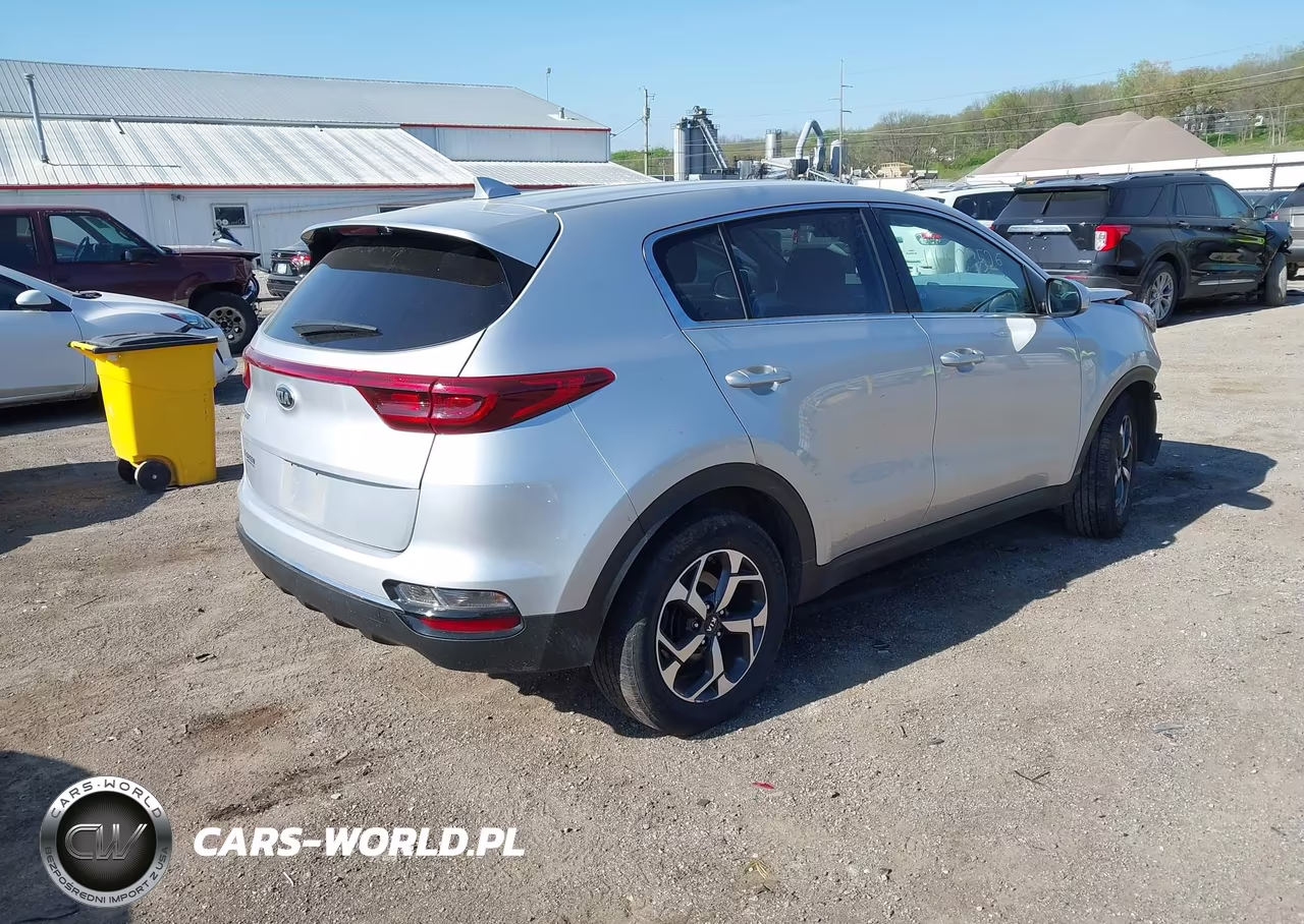 2020 Kia Sportage Lx VIN:KNDPM3AC4L7737694 - 4