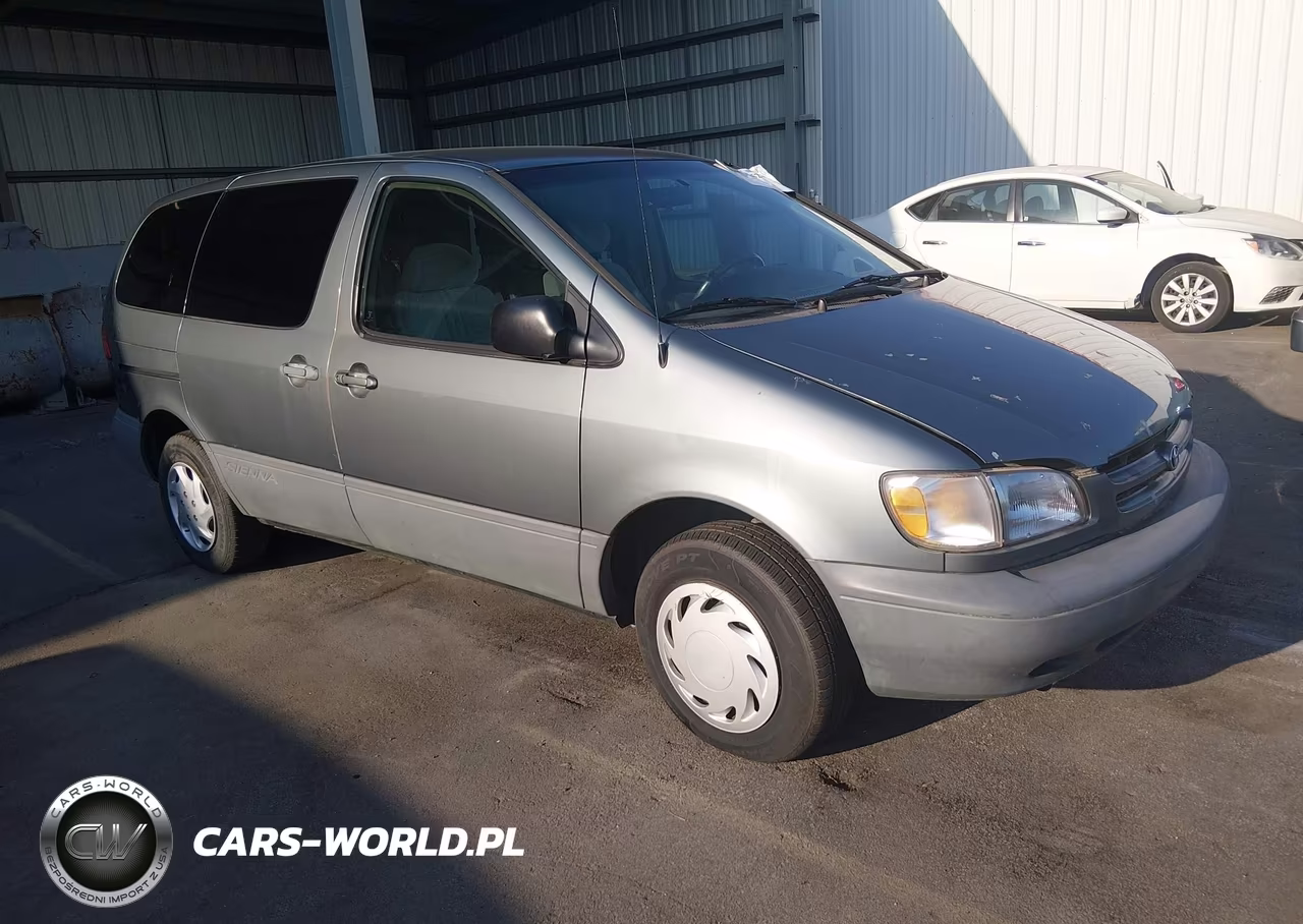 1998 Toyota Sienna Le